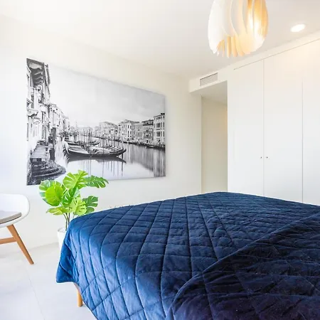 Bahia De Torrequebrada - 2 Bedroom With Seaview Apartment *